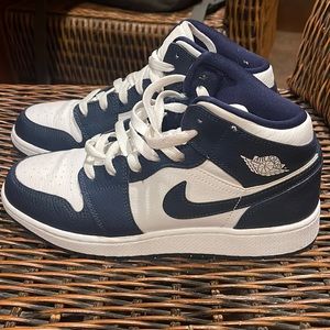 Nike Jordan’s blue mids. Great condition. Worn once. No box